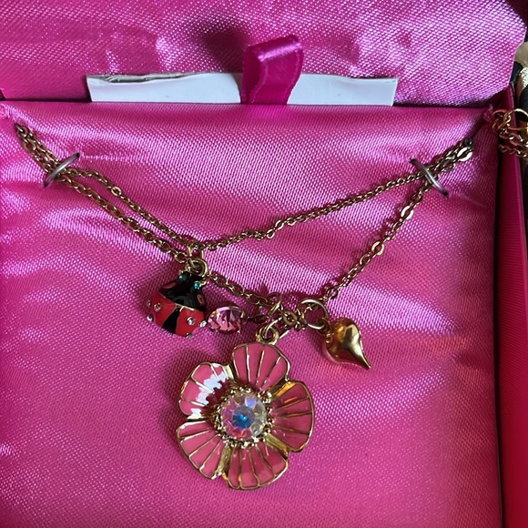 Brand new Betsy Johnson necklace. - Picture 2 of 4